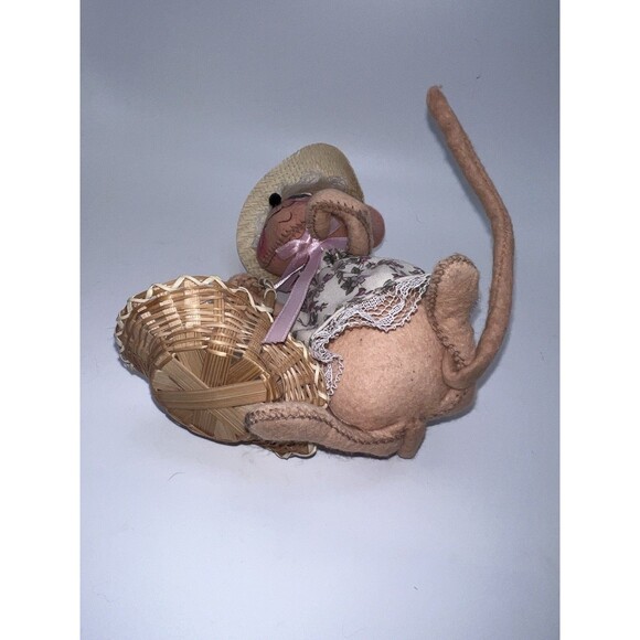 Annalee Dolls 7" Garden Club Mouse 1996 With Basket And Flower - Picture 9 of 10